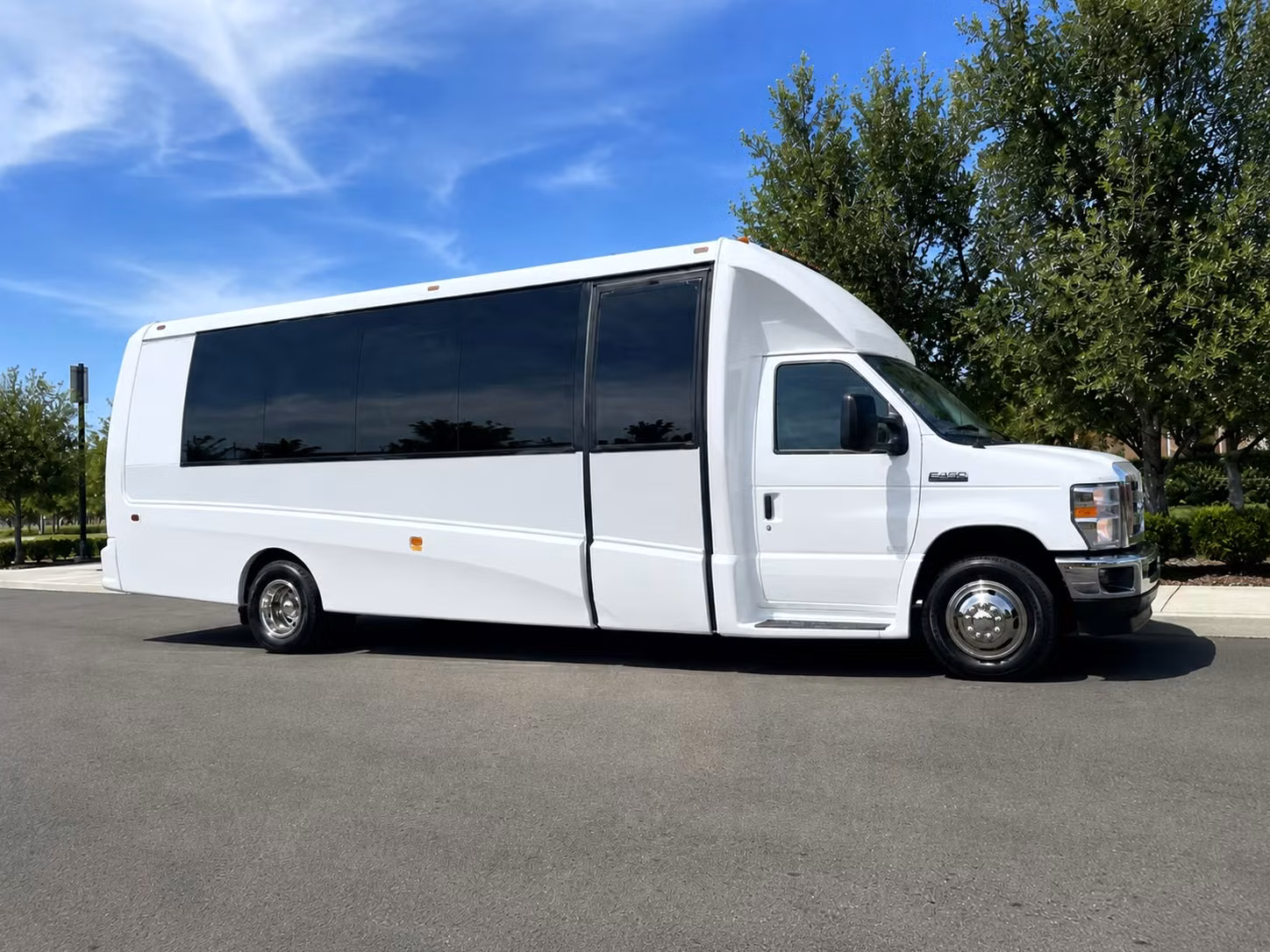 15 passenger minibus