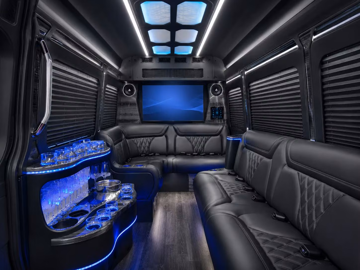 airport transfers and long distance corporate travel from clarksville