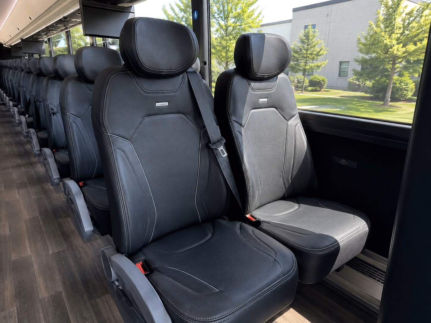 airport transfers for wedding guests flying into nashville international