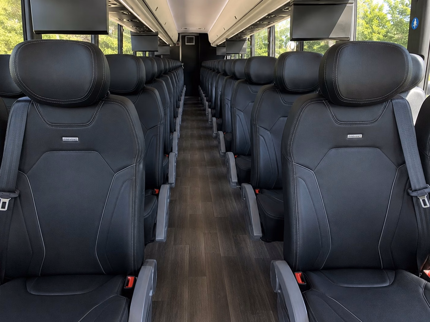 charter buses and minibuses for clarksville wedding ceremonies at unique venues