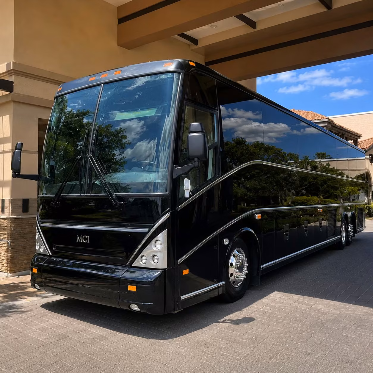 employee commuter shuttle services for clarksville businesses