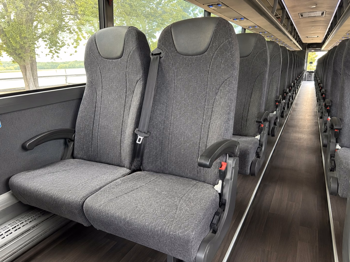 how the bus type you choose changes charter bus prices in clarksville tennessee